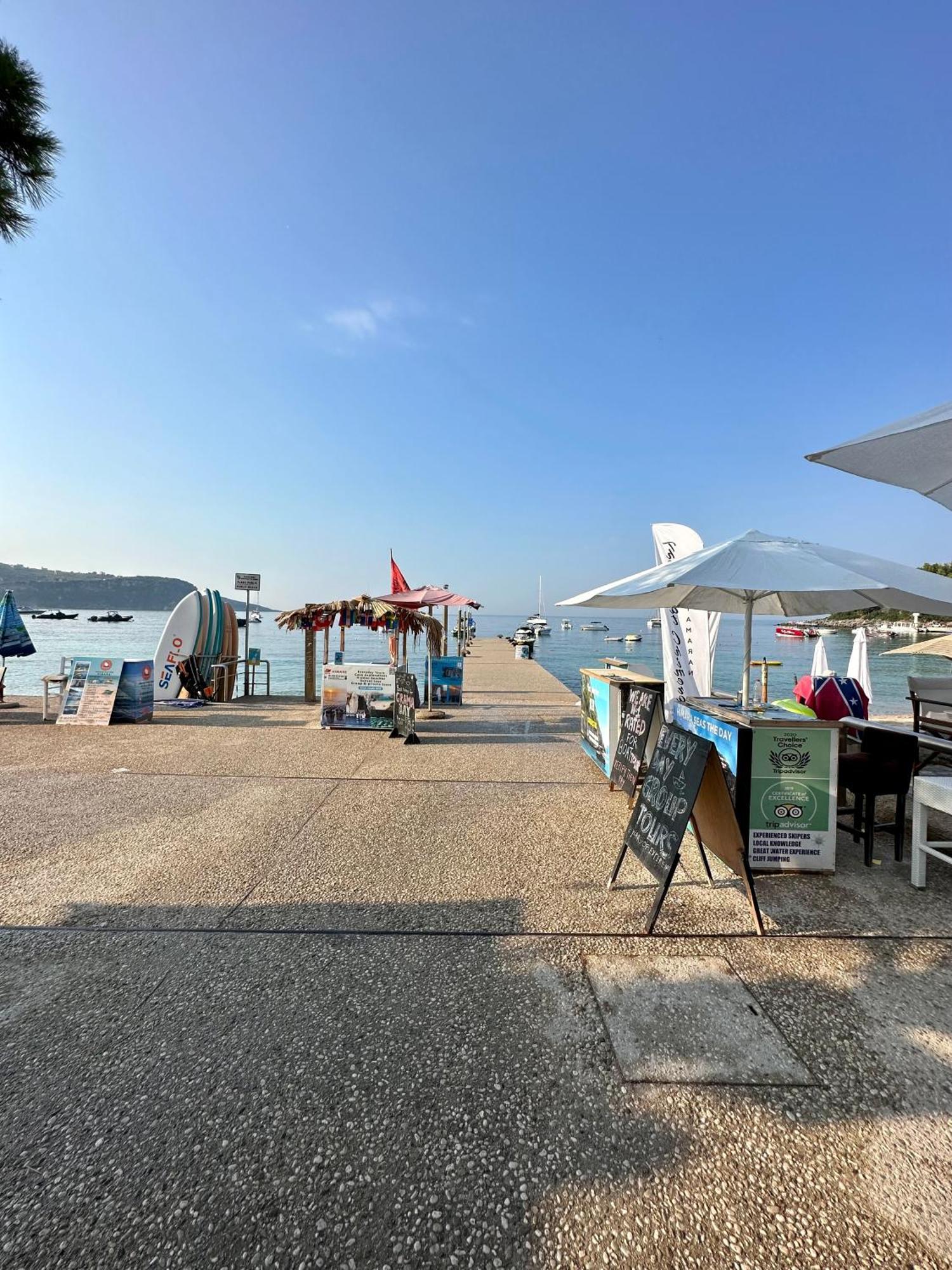 Ae Himara, Your Vacation Place